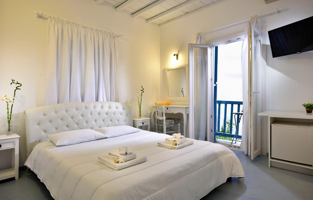 Nazos Mykonos Town