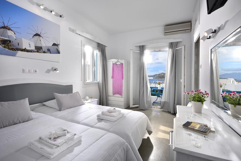 Nazos Mykonos Town